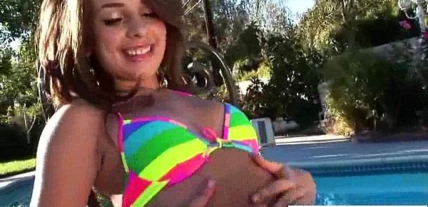  Lonely Girl Start Fill Her Holes With Crazy Things video-27